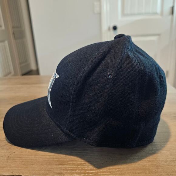 Vintage Miami Hurricanes Fitted Hat Cap 90s Black NCAA Embroidered One Fit TOW - Picture 3 of 8